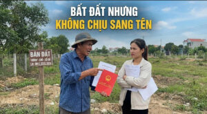 Hướng dẫn pháp lý chi tiết khi gặp tình trạng bán đất nhưng không chịu sang tên, bên bán đòi tăng giá đất. Thủ tục khởi kiện đòi tiền mua đất từ Việt Luật Group.
